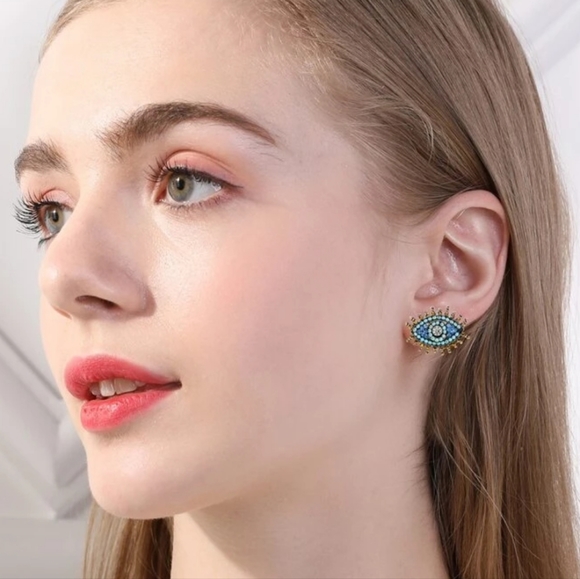 Jewelry - Beaded rhinestone eye stud earrings crystal‎ turquoise gold metal boho chic CUTE